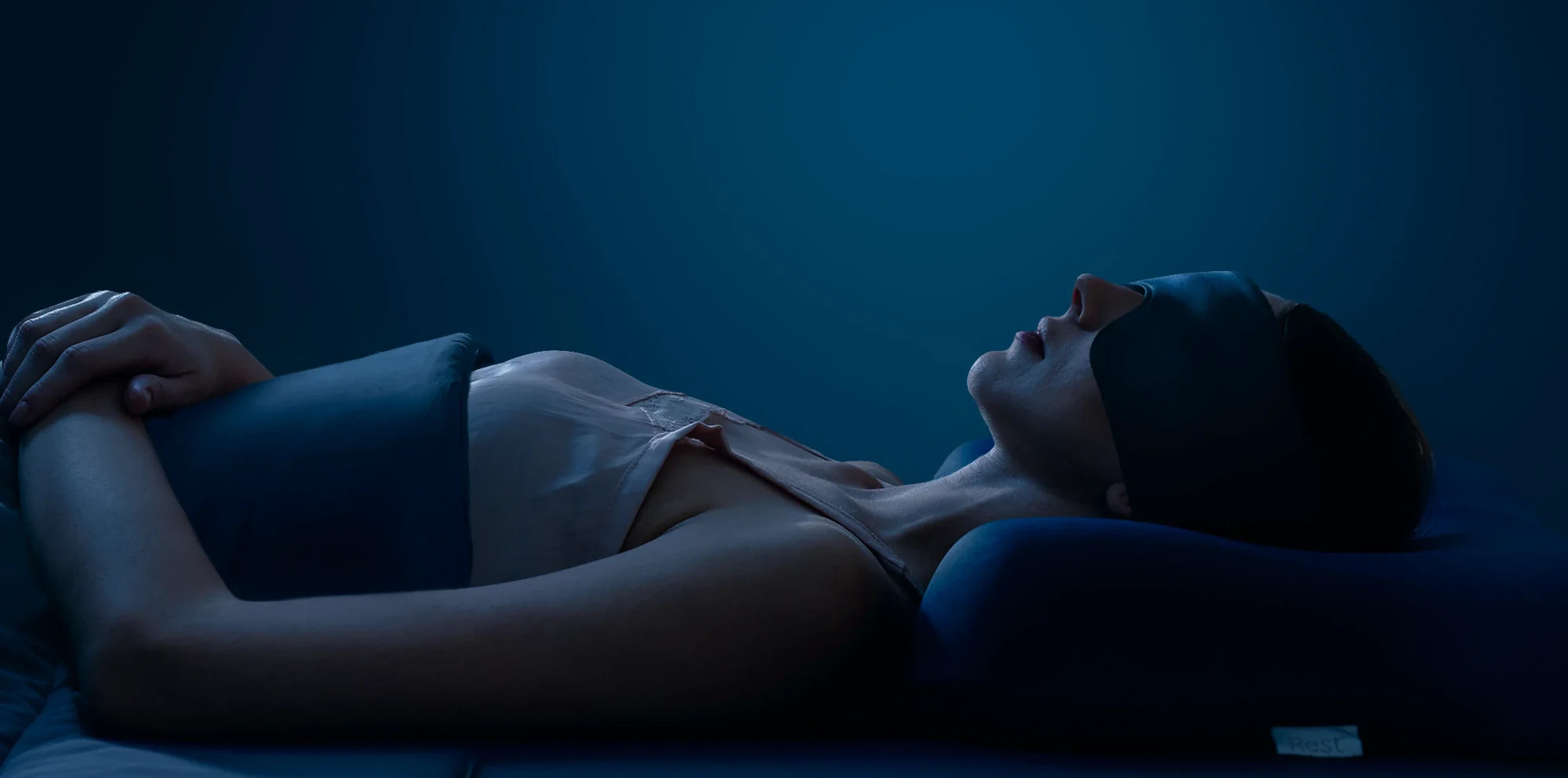 Woman sleeping with Evercool bedding